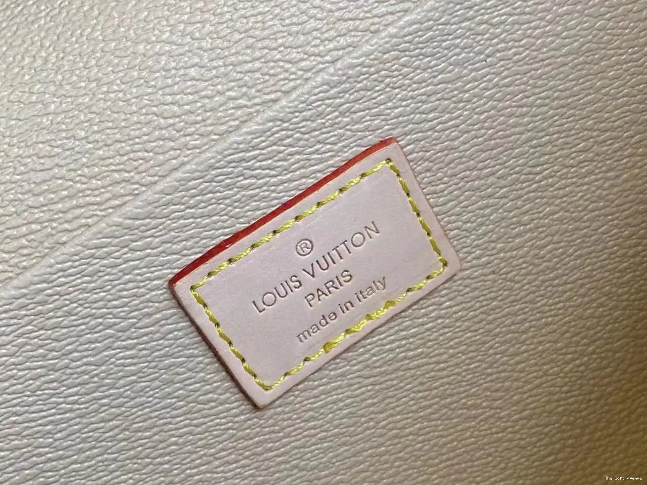 BAG MAKE LV CUSTOM UP VANITY 0503